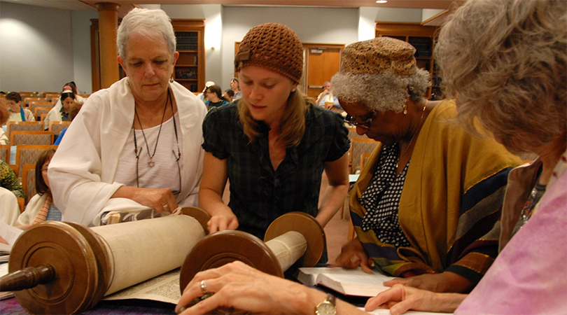 Conservative Jewish women reading the torah